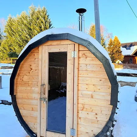 Swierkowe Wzgorze * Істебна