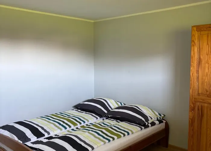 Swierkowe Wzgorze בית נופש איסטבנה